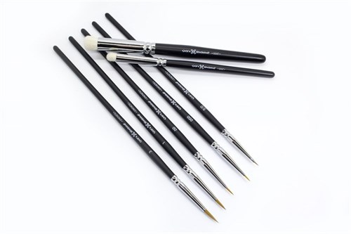 Artistic brushes for miniatures and modellers, set of 7 pieces - photo 19136